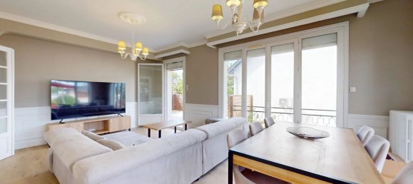 3 bedrooms House in Montfermeil, France No. 329546 3