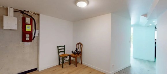 3 bedrooms House in Montfermeil, France No. 329546 17