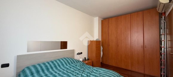 2-salle Appartement à Sarnico, Italy No. 32919 34