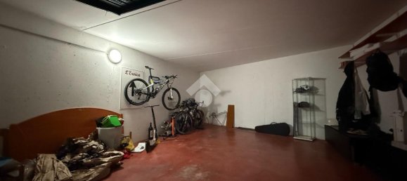 2-salle Appartement à Sarnico, Italy No. 32919 46