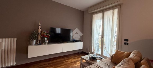 2-salle Appartement à Sarnico, Italy No. 32919 17