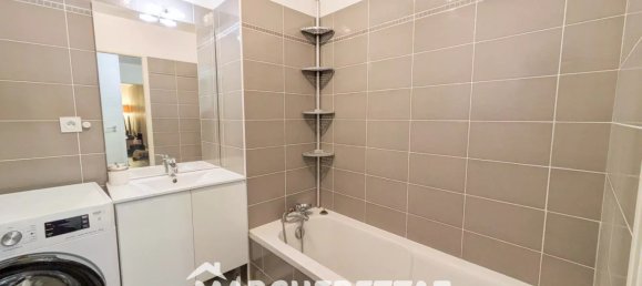Apartamento de 2 dormitorios en Bonneville, France No. 204657 18