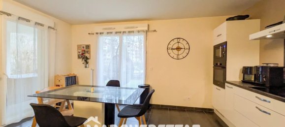 Apartamento de 2 dormitorios en Bonneville, France No. 204657 2
