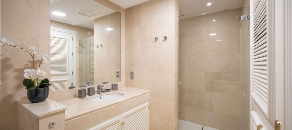 6 bedrooms Villa in Marbella, Spain No. 61270 47