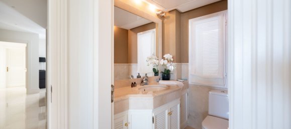 6 bedrooms Villa in Marbella, Spain No. 61270 23