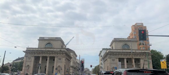 200m² Commercial property in Milan, Italy No. 243790 13