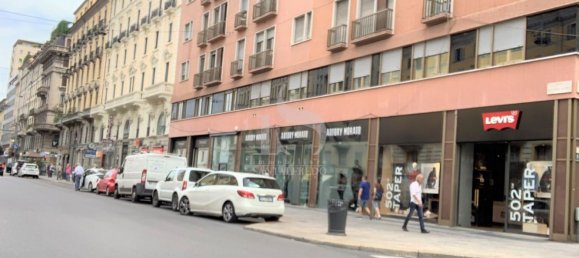 200m² Commercial property in Milan, Italy No. 243790 11