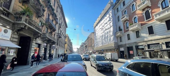 200m² Commercial property in Milan, Italy No. 243790 3