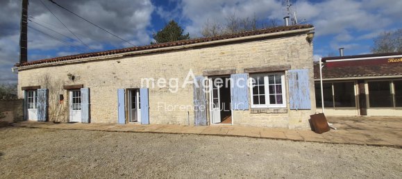 9 Schlafzimmer Haus in Romazieres, France, Nr. 102193 2