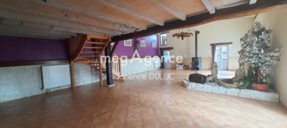 9 Schlafzimmer Haus in Romazieres, France, Nr. 102193 7