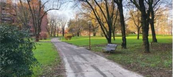 5 rooms Apartment in Basiglio, Italy No. 1949 2