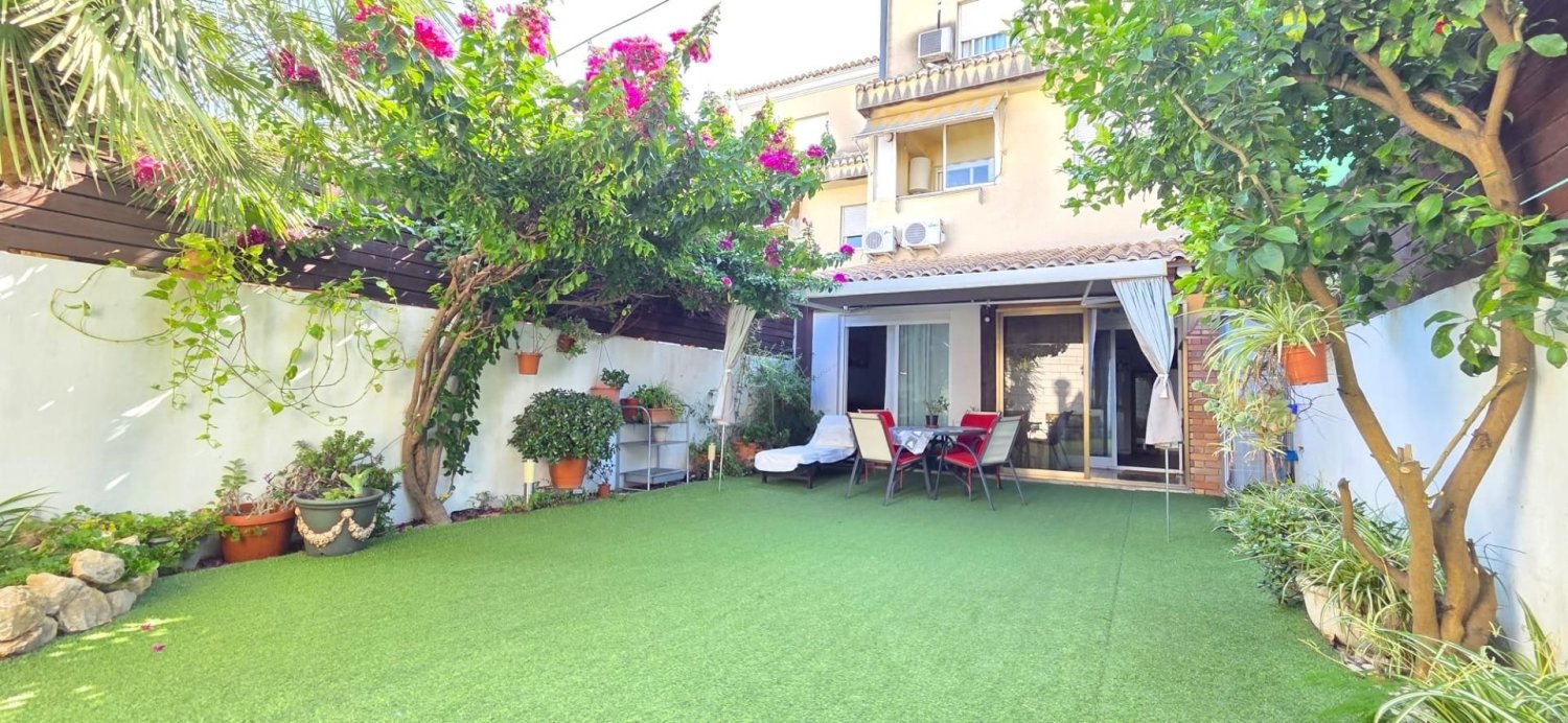 6 غرف نوم تاون هاوس في Beniarjo, Spain رقم 175874