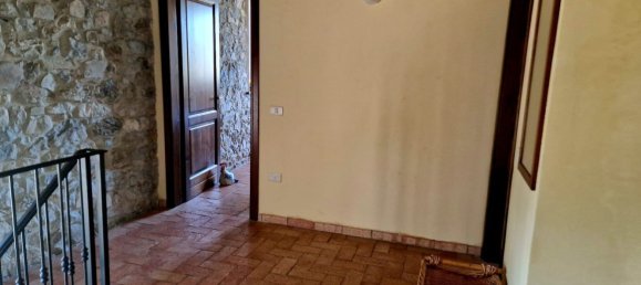 Дом с 5 комнатами в Кампаньятико, Италия № 102650 36