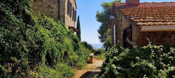 Дом с 5 комнатами в Кампаньятико, Италия № 102650 3