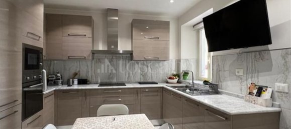 5 rooms Apartment in Catania, Italy No. 276056 19