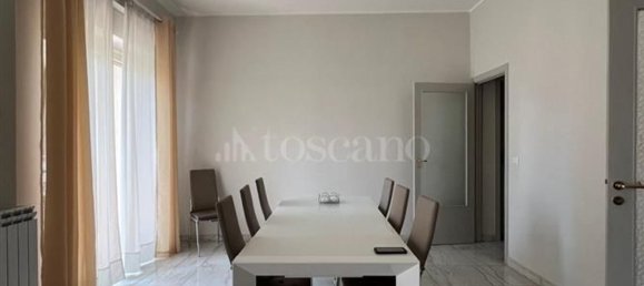 5 rooms Apartment in Catania, Italy No. 276056 2