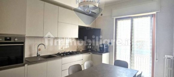2 Schlafzimmer Wohnung in Trani, Italy, Nr. 344235 3