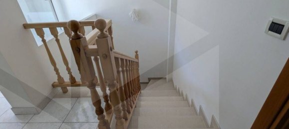 Дом с 9 комнатами в Сан Сальво, Италия № 27661 23