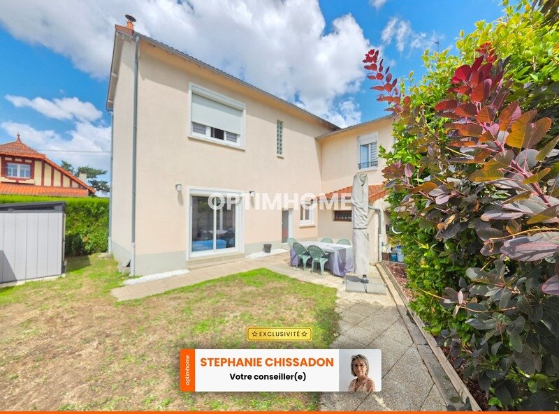 Casa de 3 dormitorios en Limoges, France No. 276597