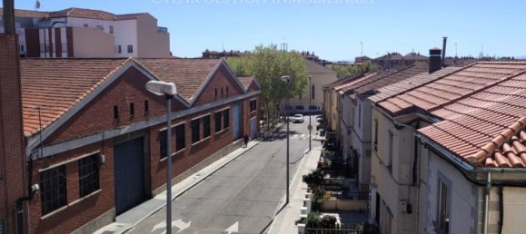 Apartamento de 3 dormitorios en Salamanca, Spain No. 108018 21