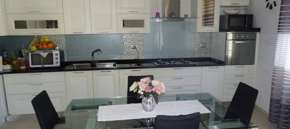 Apartamento de 4 habitaciónes en La Maddalena, Italy No. 228924 7