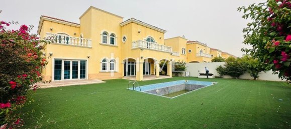 5 Schlafzimmer Villa in Umm Suqeim, UAE, Nr. 28133 15