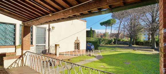 12 rooms Villa in Lucca, Italy No. 145984 9