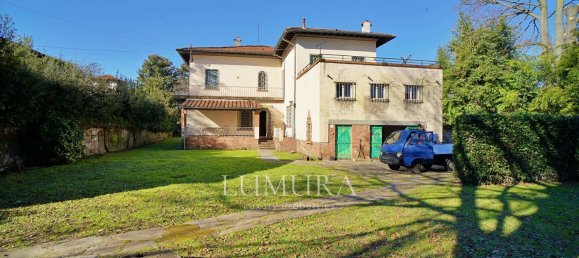 12 rooms Villa in Lucca, Italy No. 145984 5