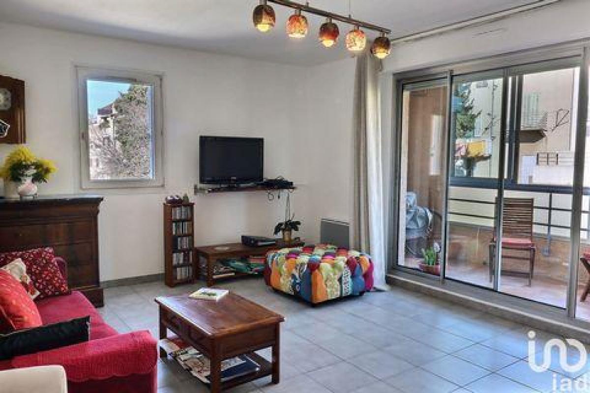 Studio in the Condo in Marseille, France No. 14664