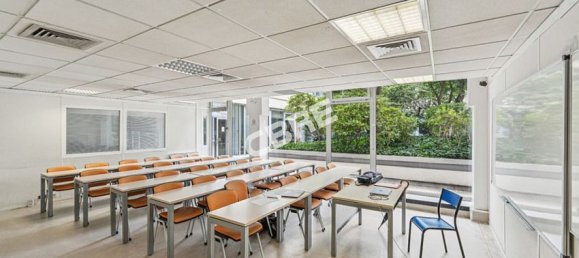 Büro in Paris, France 1399m², Nr. 166381 4