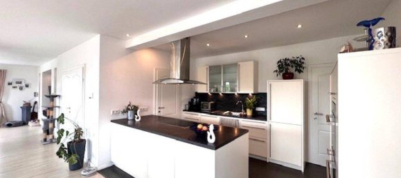 6-Zimmer Villa in Dorfbeuern, Austria, Nr. 143252 3