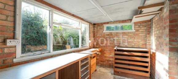 3 bedrooms House in London, United Kingdom No. 3669 8