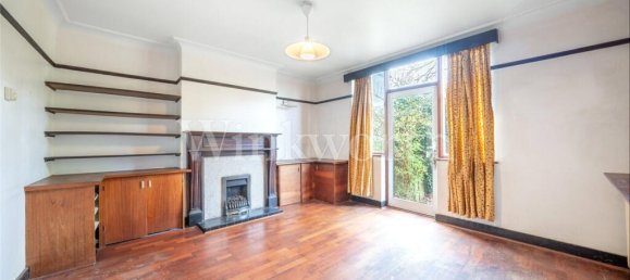 3 bedrooms House in London, United Kingdom No. 3669 4