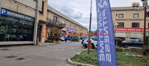1050m² Commercial property in Brescia, Italy No. 329829 5