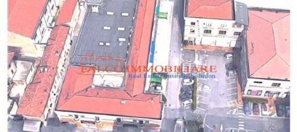 1050m² Commercial property in Brescia, Italy No. 329829 12