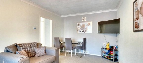 3 bedrooms Bungalow in Dartford, United Kingdom No. 4930 10