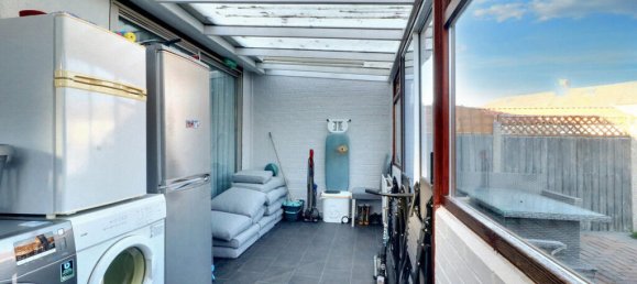 3 bedrooms Bungalow in Dartford, United Kingdom No. 4930 19