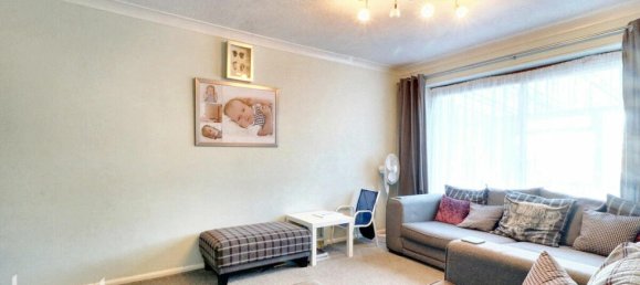 3 bedrooms Bungalow in Dartford, United Kingdom No. 4930 4