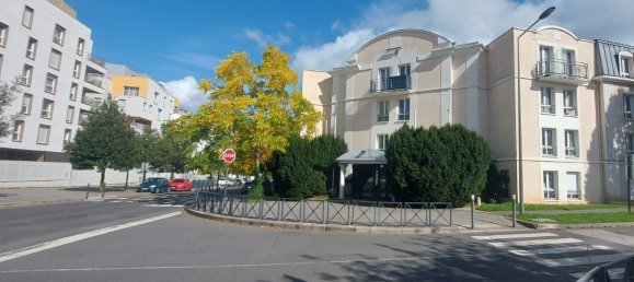 Studio in Cergy, France No. 166624 5