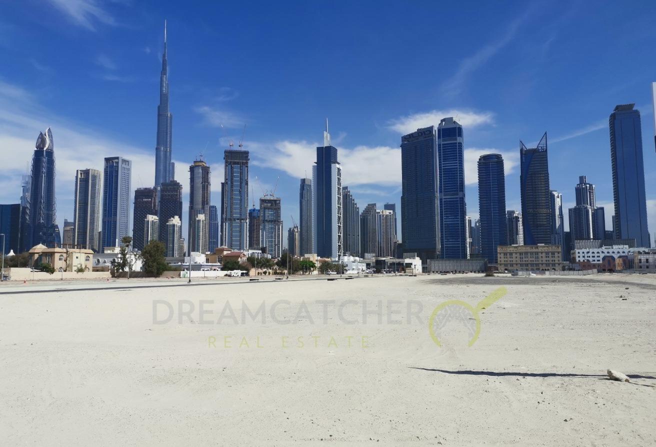 930.23m² Land in Al Wasl, UAE No. 231