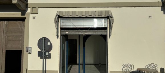 55m² Office in Rivolta d'Adda, Italy No. 176224 14