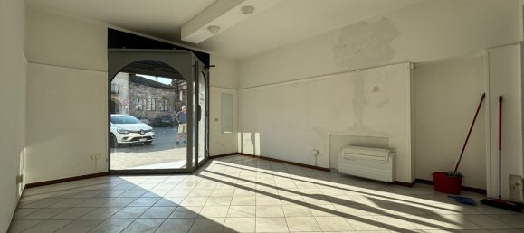 55m² Office in Rivolta d'Adda, Italy No. 176224 7