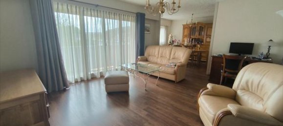 2 bedrooms Apartment in Louviers, France No. 360476 2