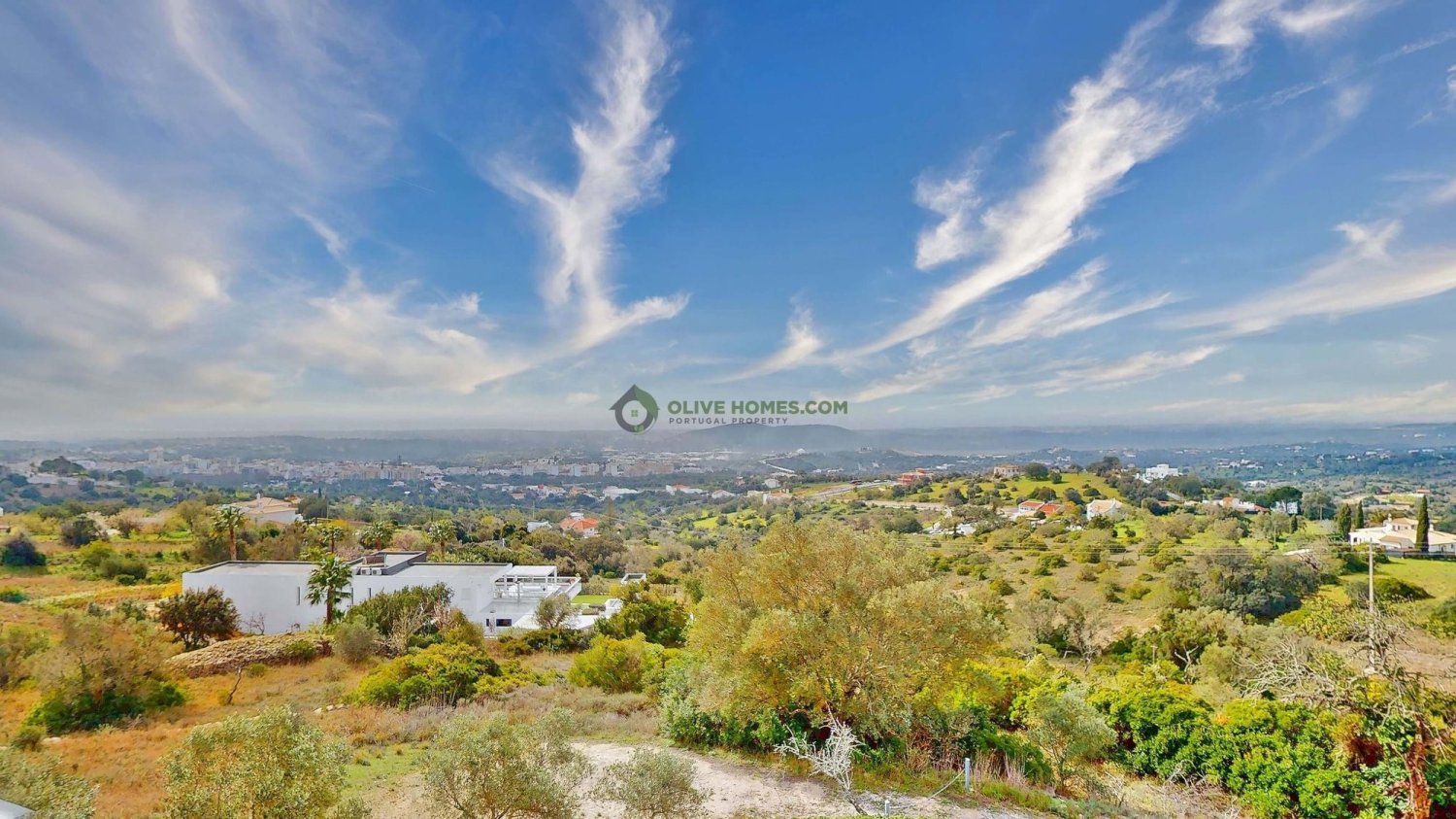 4 bedrooms Villa in Loule, Portugal No. 95855