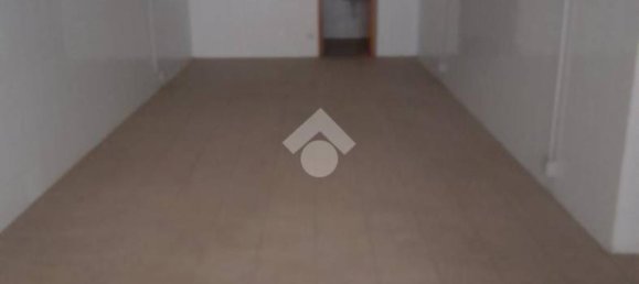 1-salle Propriété commerciale à San Paolo d'Argon, Italy No. 128937 6