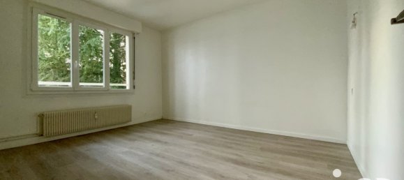 2 bedrooms Apartment in Reims, France No. 55804 24