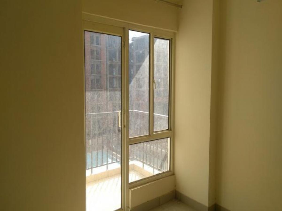 Casa de 2 dormitorios en Noida, India No. 68176