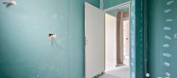 Дом с 7 комнатами в Верон, Франция № 302209 20