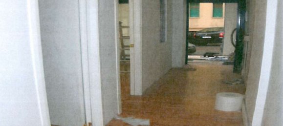 93m² Office in Ancona, Italy No. 371693 9