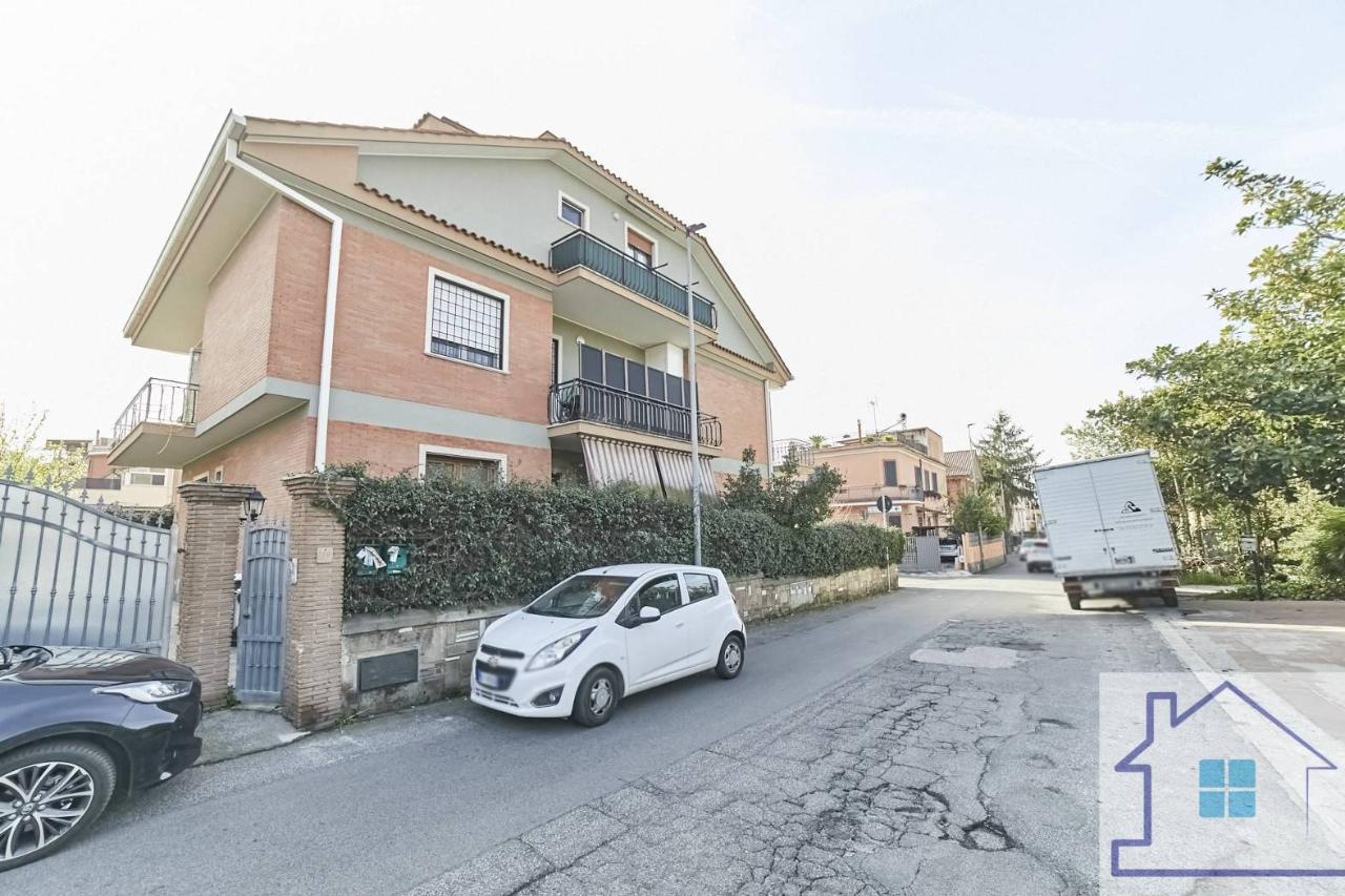 5-Zimmer Wohnung in Rome, Italy, Nr. 40253